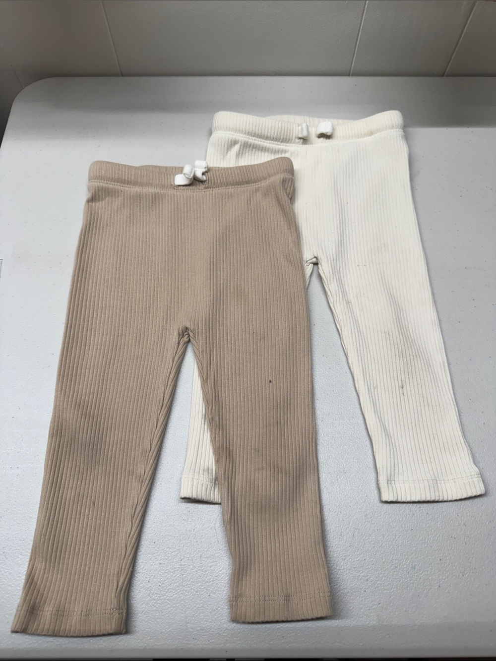 *5/$25 or 3/$15* Organic Cotton Kids Ribbed Leggings - Cream & Tan